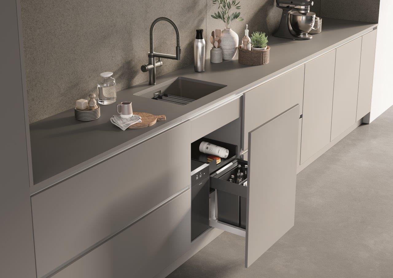 Undermount kitchen sink and tap detail in a fitted kitchen